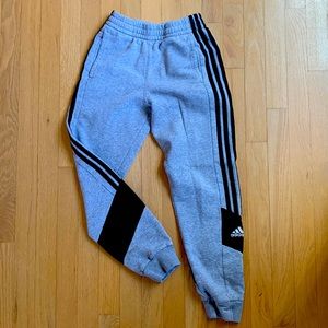 Boys’ size M Adidas sweatpants